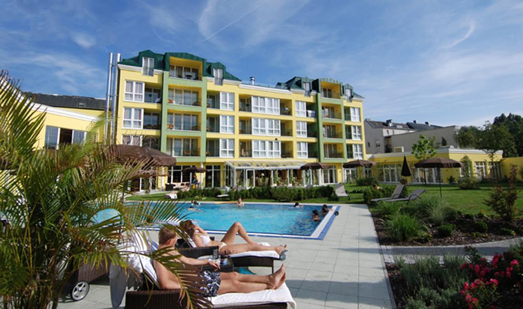 Parkhotel Bad Schallerbach Eksteriør billede